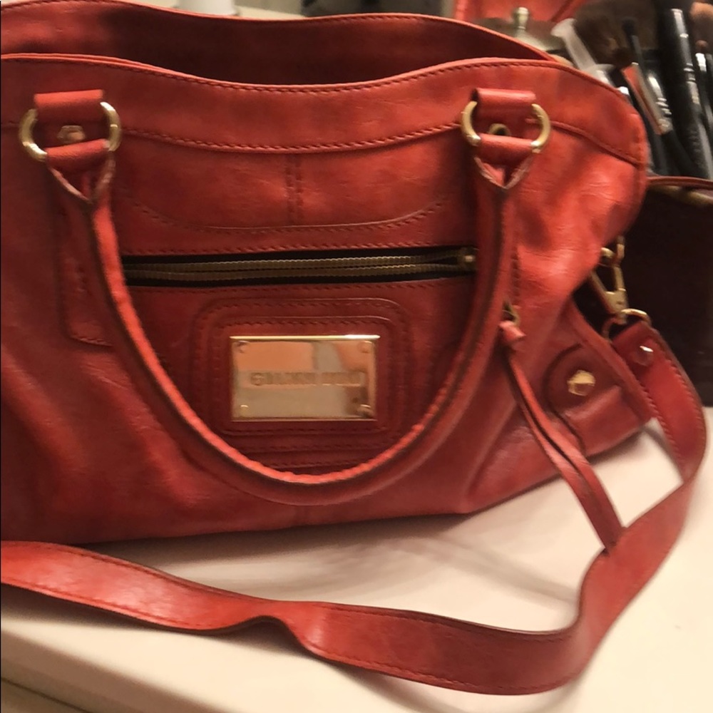 Leather tote
